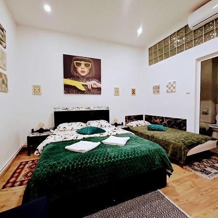Brasov Central Studio Luaran gambar