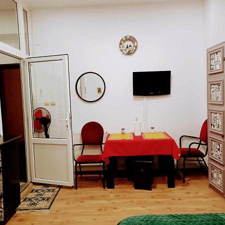 Brasov Central Studio Luaran gambar